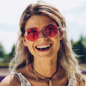 Meet your Posher, Audrey.